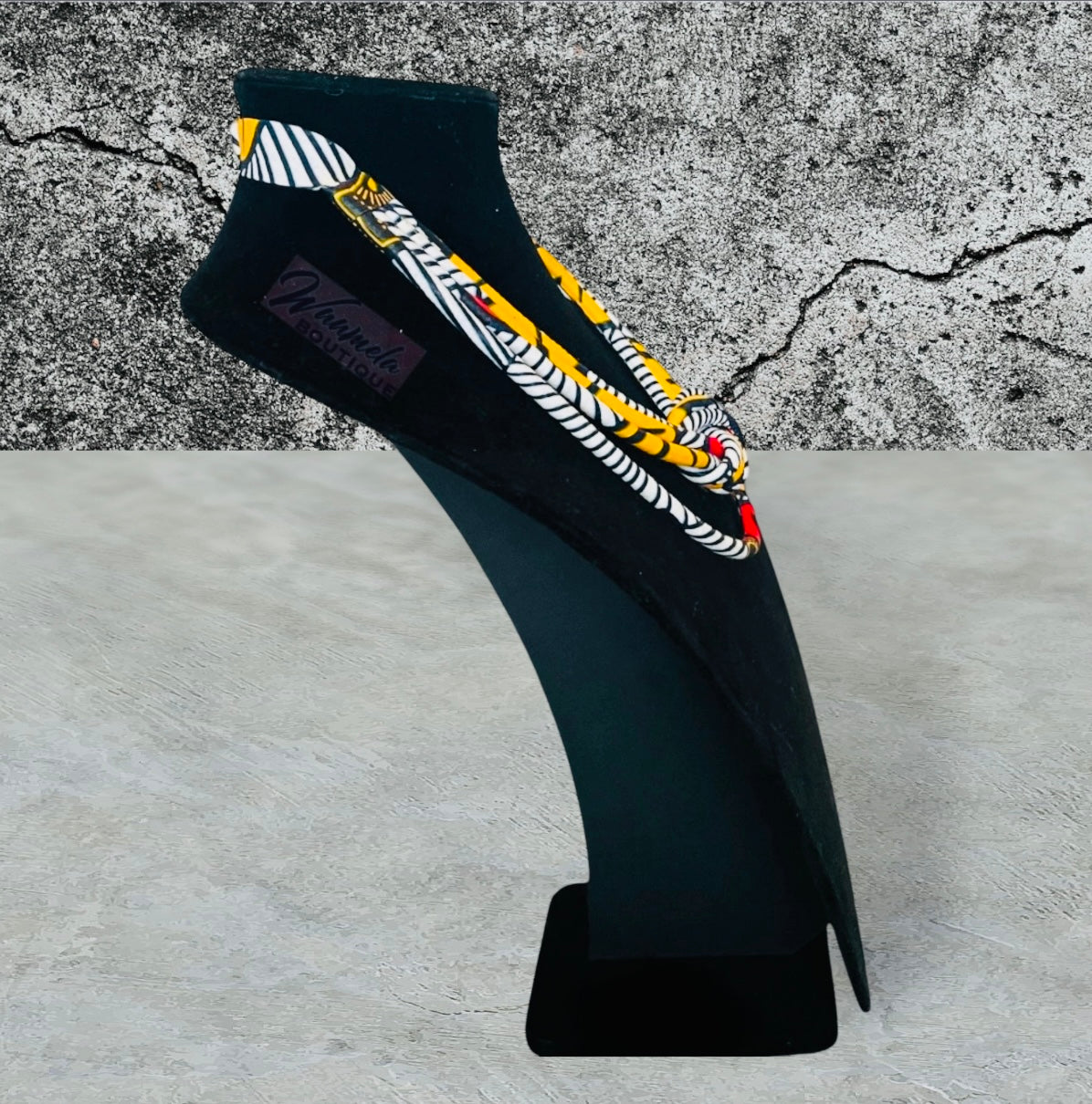 The Dalia Necklace – “Gentle / Elegant”