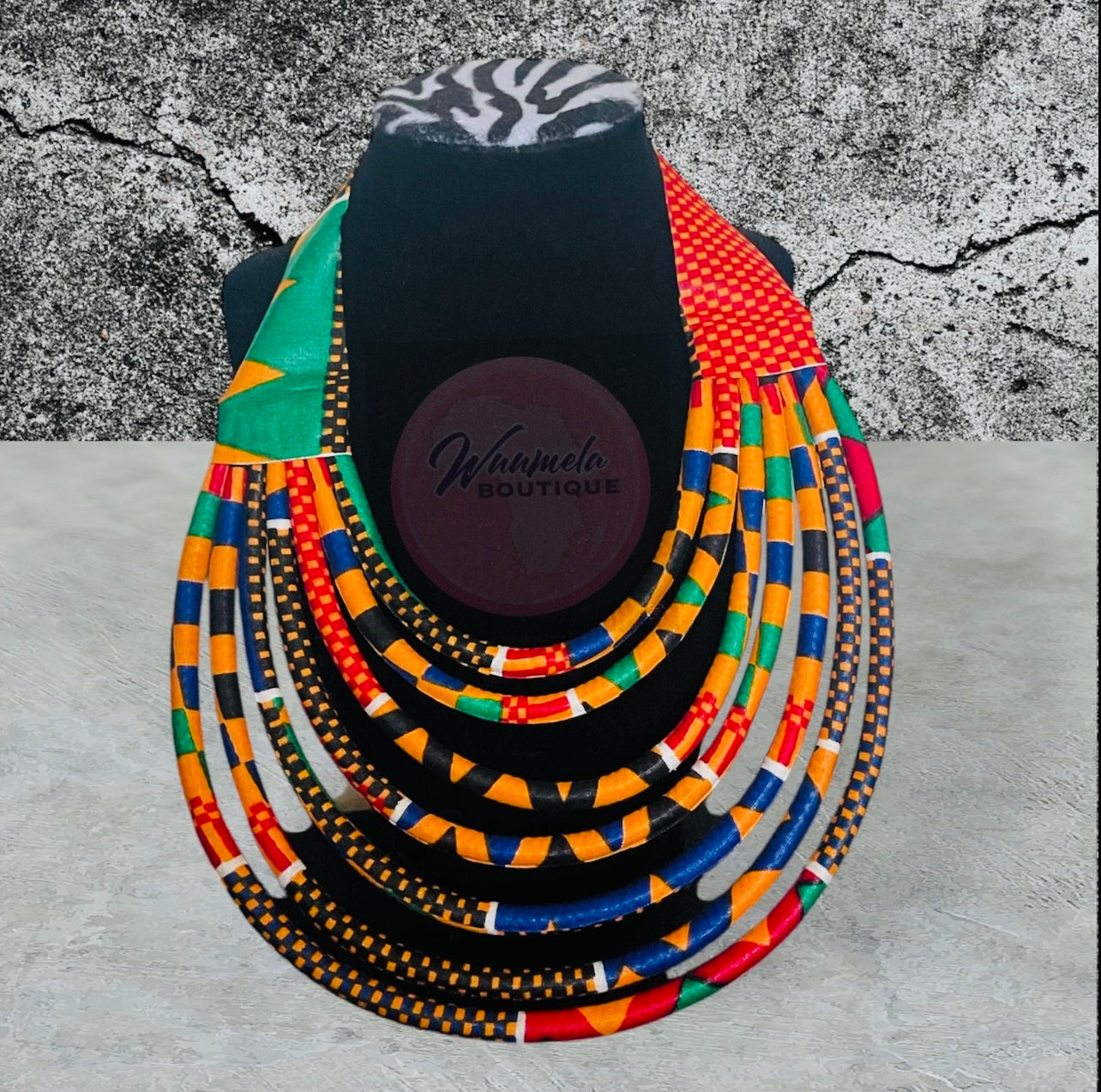 Collier en corde multibrins africain petit format