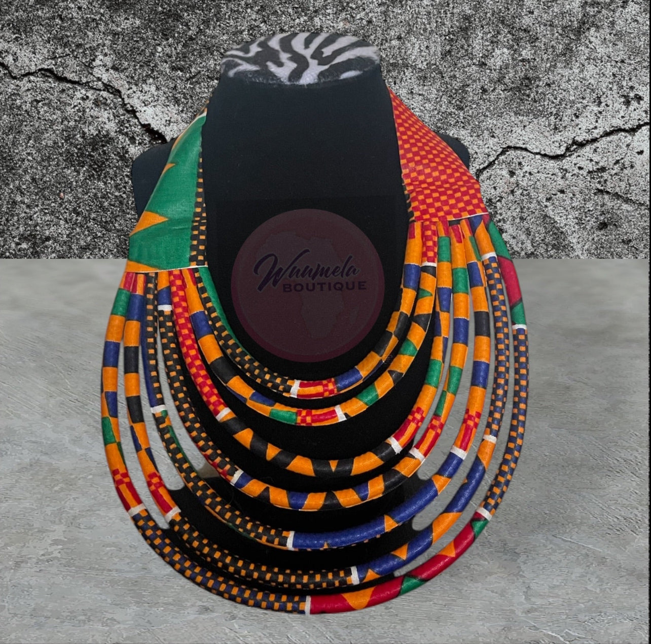 Collier en corde multibrins africain petit format